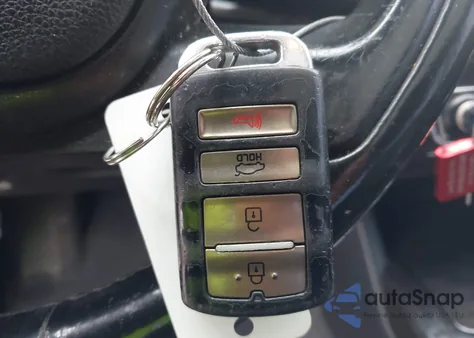 2015 Kia Cadenza Premium из США, поврежденный, VIN KNALN4D75F5181599